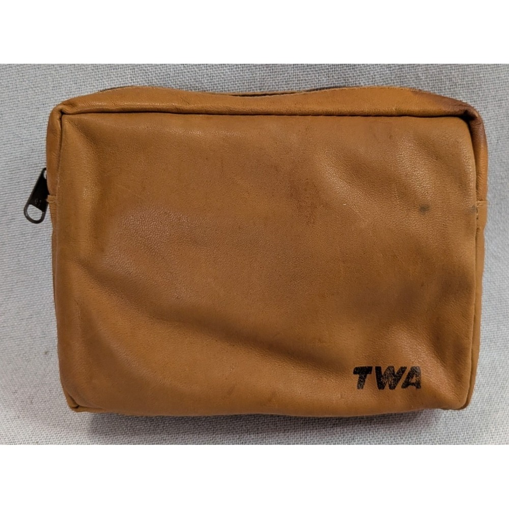 TWA Amenity Kit Unisex OS Tan Good Vintage Leather Travel Pouch Grooming Set